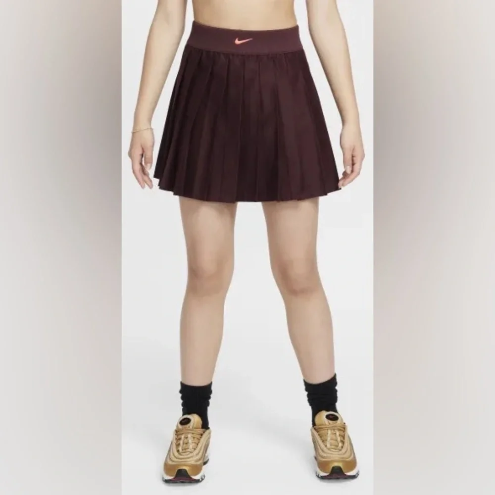 Nike Sportswear Girls' Pleated Skirt in Red | FZ5565-652